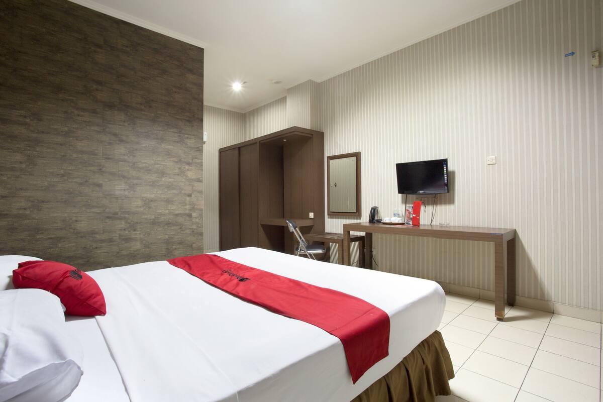 Reddoorz @ Surapati Hotel Bandung Exterior photo